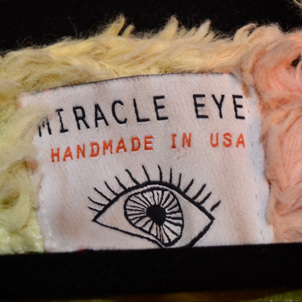 Miracle eye rainbow faux fur rave jacket size M - Picture 4 of 4